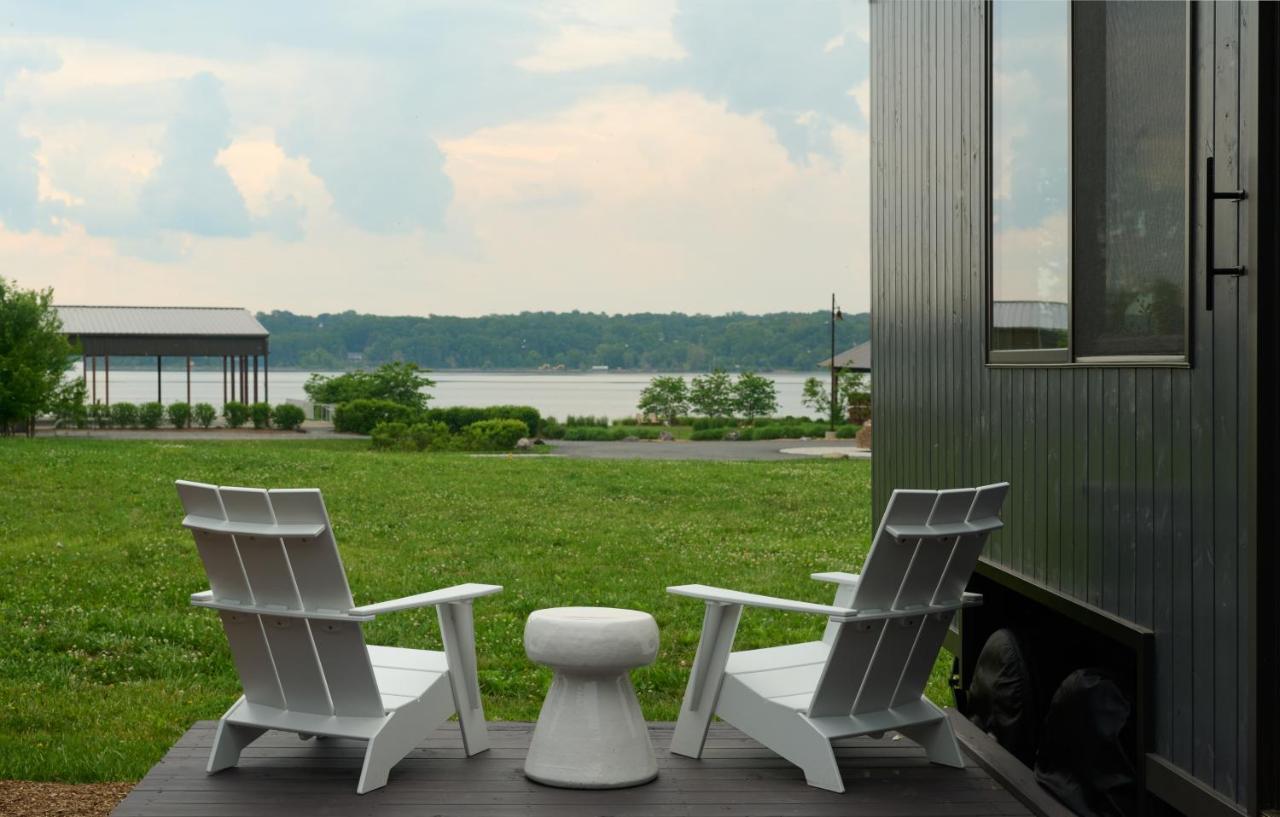 Hutton Brickyards Riverfront Hotel & Venue Kingston Esterno foto