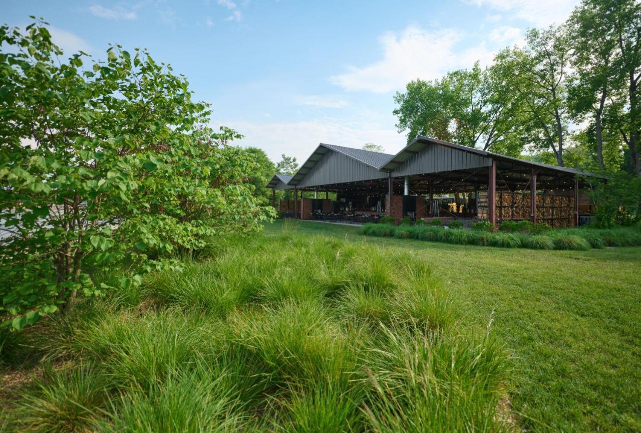 Hutton Brickyards Riverfront Hotel & Venue Kingston Esterno foto